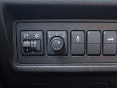 2019款 1.5L 手动豪华版 国VI 