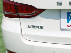2019款 1.5L 手动尊贵版 国VI 