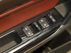 2019款 1.5L 手动尊贵版 国VI 