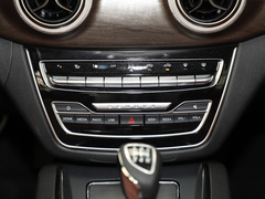 2019款 1.5L 手动尊贵版 国VI 