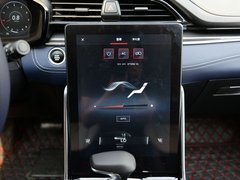 2019款 1.5T 自动极客全配版 7座