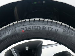 2019款 270T 自动豪华版