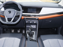 2019款 1.5L 手动乐尚型