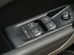 2020款 230T 自动炫目版
