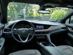 2020款 28T 两驱豪华型