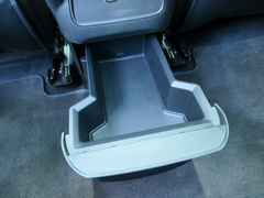 2020款 28T 两驱豪华型