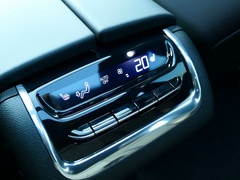 2020款 28T 两驱豪华型