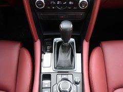 2020款 2.0L 自动两驱蓝天青春版