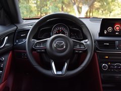 2020款 2.0L 自动两驱蓝天青春版