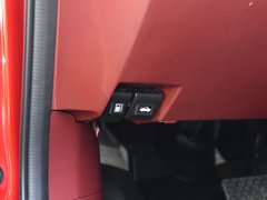 2020款 2.0L 自动两驱蓝天青春版