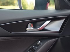 2020款 2.0L 自动两驱蓝天青春版