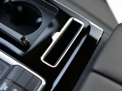 2019款 300TGI 自动4G互联豪华版
