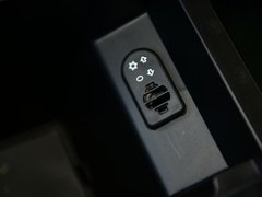 2019款 300TGI 自动4G互联豪华版