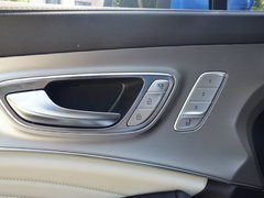 2019款 400TGI 自动智能座舱豪华版