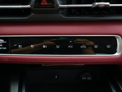 2020款 2.0T 自动领航型