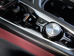 2020款 2.0T 自动旗舰型