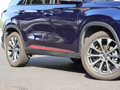 2020款 2.0T 自动旗舰型