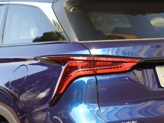 2020款 2.0T 自动旗舰型