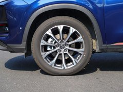 2020款 2.0T 自动旗舰型