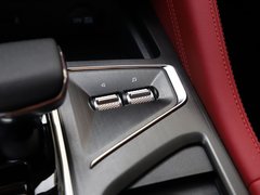 2020款 2.0T 自动旗舰型