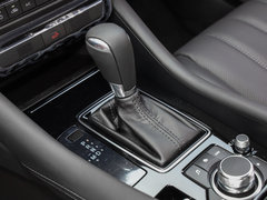 2020款 2.0L 蓝天豪华版