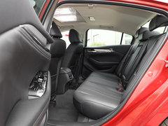 2020款 2.0L 蓝天豪华版