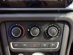 2020款 百万全球版 1.5L 手动精英型