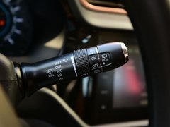 2020款 百万全球版 1.5L 手动精英型