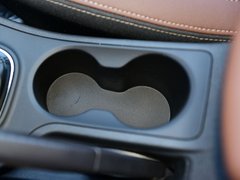 2020款 百万全球版 1.5L 手动精英型