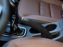 2020款 百万全球版 1.5L 手动精英型