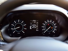 2020款 百万全球版 1.5L 手动精英型
