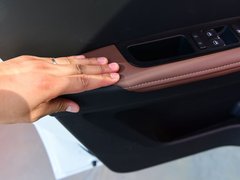 2020款 百万全球版 1.5L 手动精英型