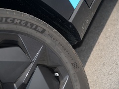 2019款  80D