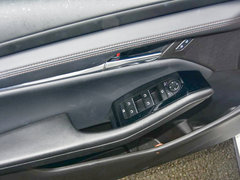 2020款 2.0L 自动质豪版
