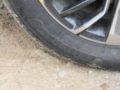 2019款 1.5T 自动尊贵型