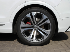 2019款 55 TFSI 至尊限量版