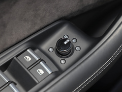 2019款 55 TFSI 至尊限量版
