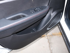 2020款 1.6L 手动智能星空版