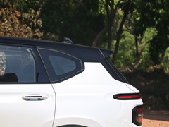 2019款 1.5T CVT 24小时在线尊贵型 5座