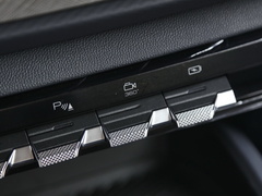2019款 1.5T CVT 24小时在线尊贵型 5座