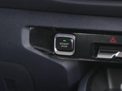 2019款 1.5T CVT 24小时在线尊贵型 5座