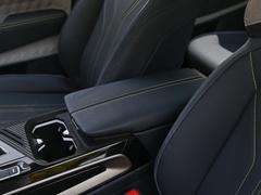 2019款 1.5T CVT 24小时在线尊贵型 5座