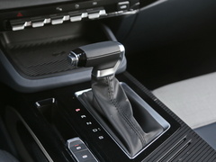 2019款 1.5T CVT 24小时在线尊贵型 5座