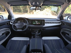 2019款 1.5T CVT 24小时在线尊贵型 5座