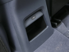 2019款 1.5T CVT 24小时在线尊贵型 5座