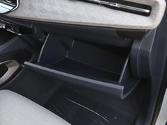 2019款 1.5T CVT 24小时在线尊贵型 5座