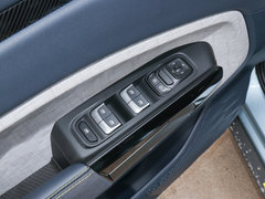 2019款 1.5T CVT 24小时在线尊贵型 6座