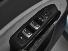 2019款 1.5T CVT 24小时在线豪华型 7座