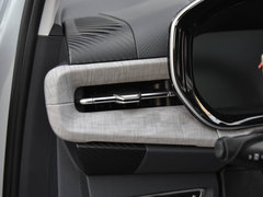 2019款 1.5T CVT 24小时在线豪华型 7座