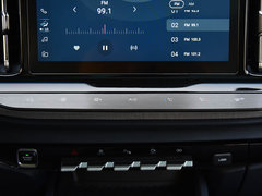 2019款 1.5T CVT 24小时在线豪华型 7座